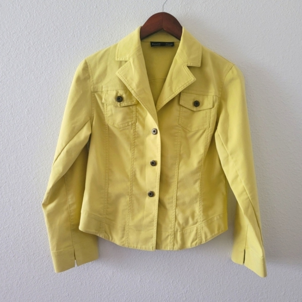 Randy Kemper lightweight yellow jacket size 4 button front collared pockets